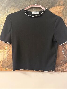 Zara Black Ribbed Short Sleeve Top with White Lettuce Trim